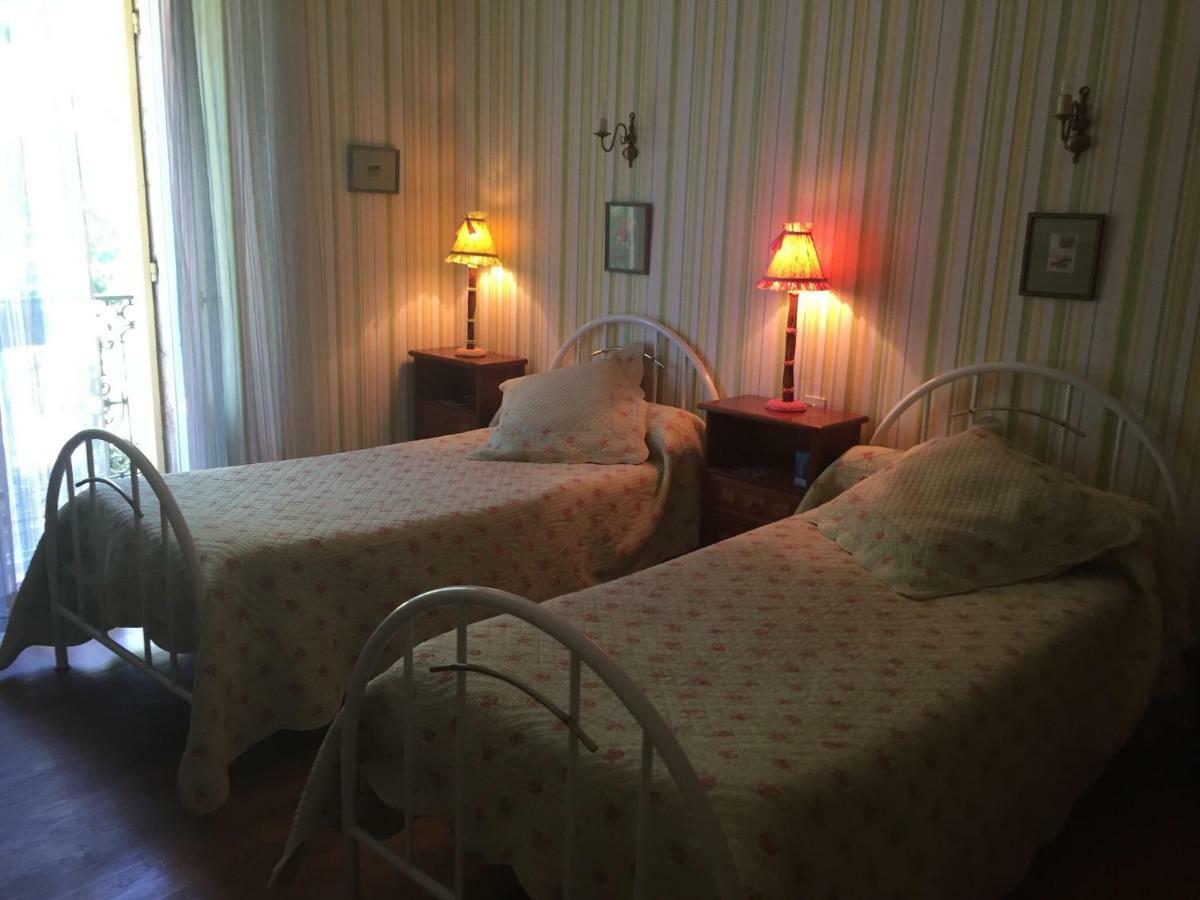 Domaine De Brousson Bed & Breakfast La Tour-sur-Orb Exterior foto