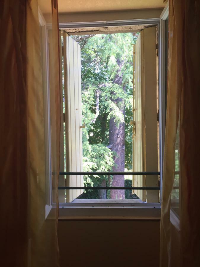 Domaine De Brousson Bed & Breakfast La Tour-sur-Orb Exterior foto