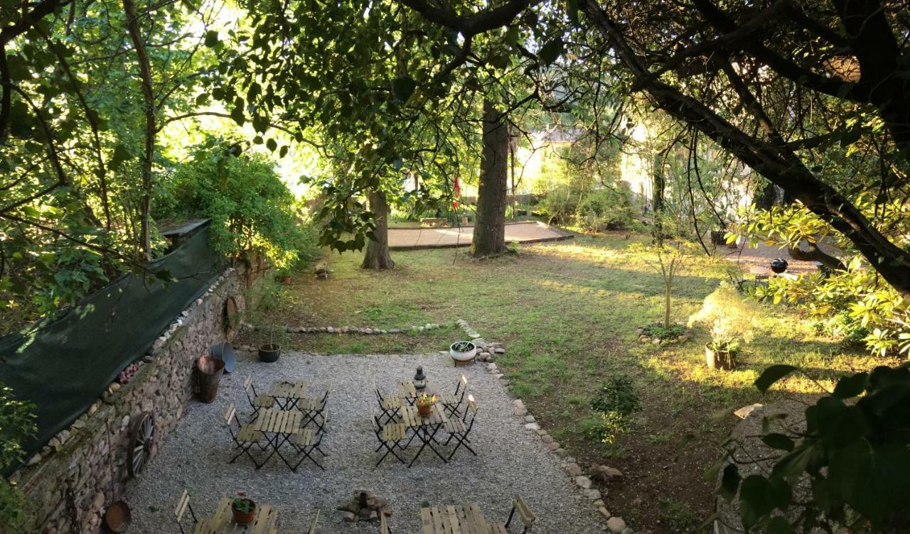 Domaine De Brousson Bed & Breakfast La Tour-sur-Orb Exterior foto