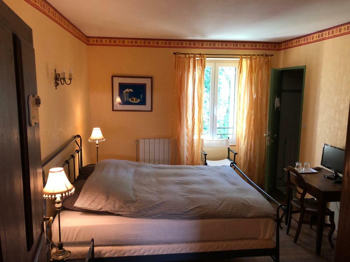 Domaine De Brousson Bed & Breakfast La Tour-sur-Orb Exterior foto